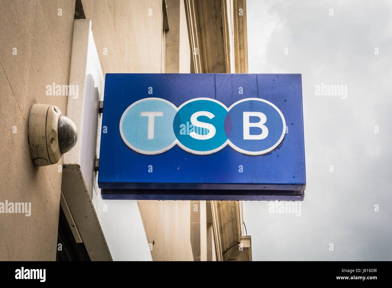 Eine blaue TSB (Trustee Savings Bank) unterzeichnen in London, Großbritannien Stockfoto
