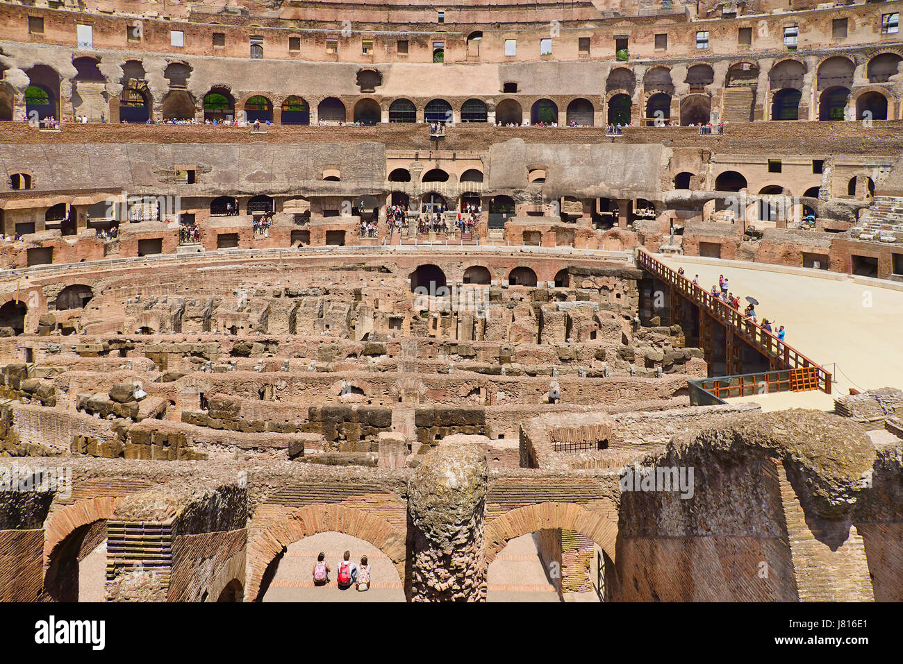 Italien Rom Das Kolosseum Amphitheater Ad 80 Mit Dem Interieur