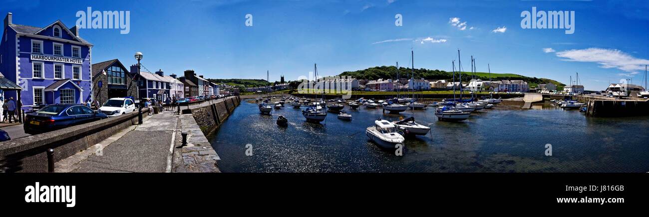 Aberaeron (Worte als Aberayron) ist ein Badeort in Ceredigion, Wales, Aberystwyth bis Cardigan. Stockfoto