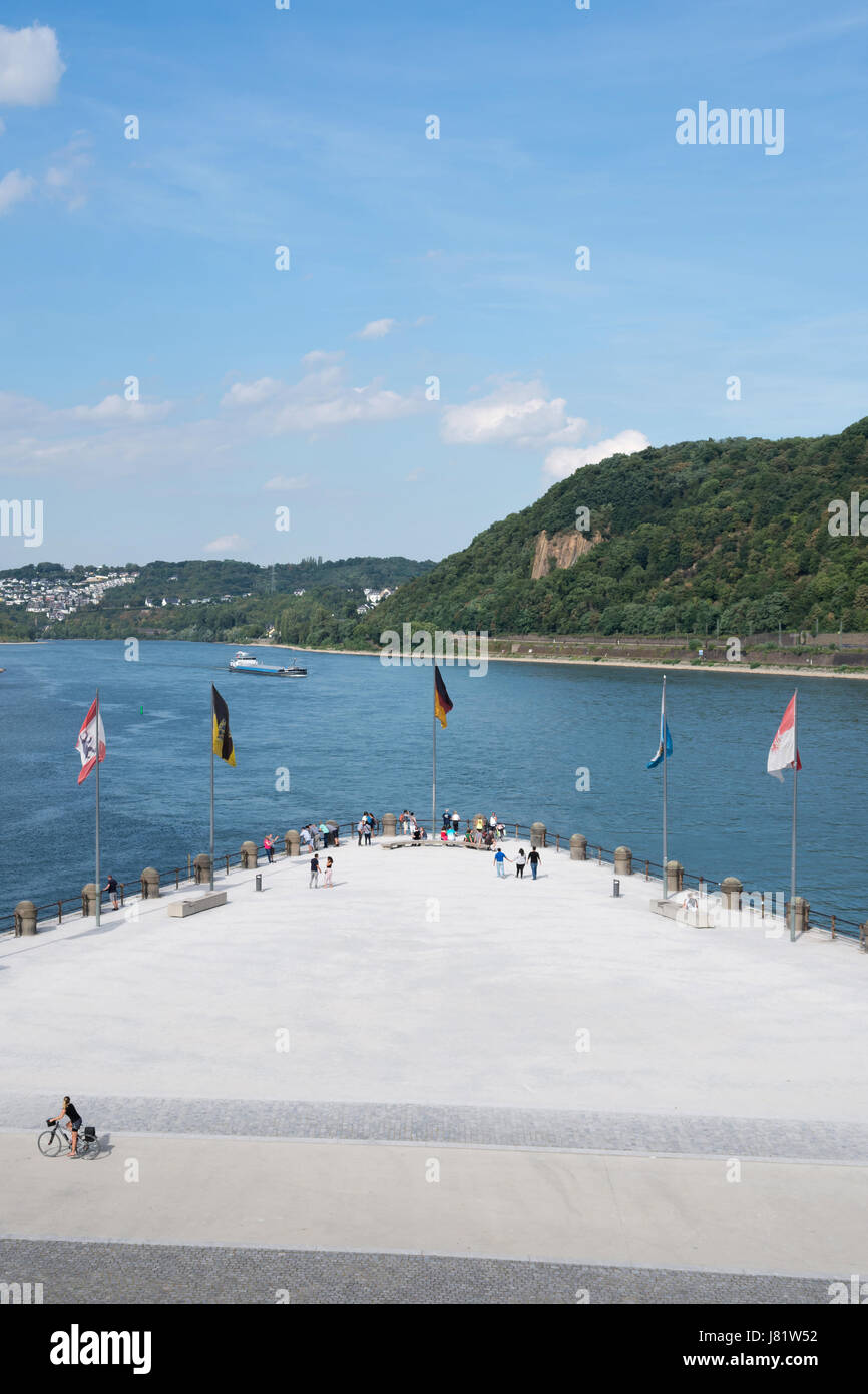 Deutsches Eck (Deutsches Eck) in Koblenz / Deutschland, Landzunge, wo die Mosel den Rhein verbindet. Stockfoto