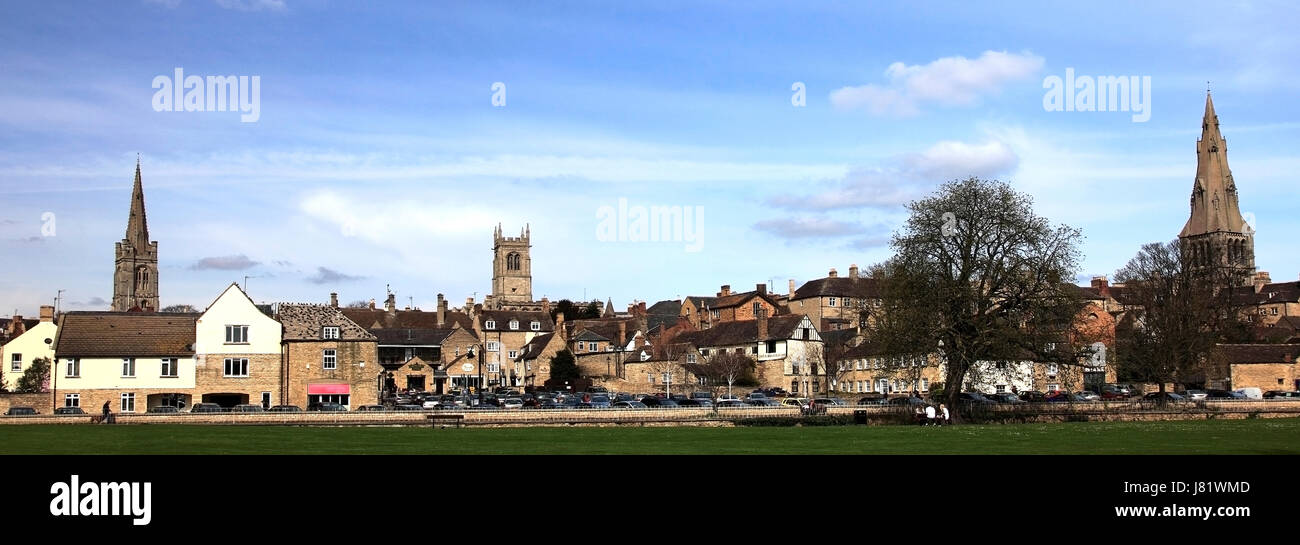 Sommer, Stamford Wiesen und Stamford Kirchen, georgische Marktstadt von Stamford, Grafschaft Lincolnshire, England, UK Stockfoto