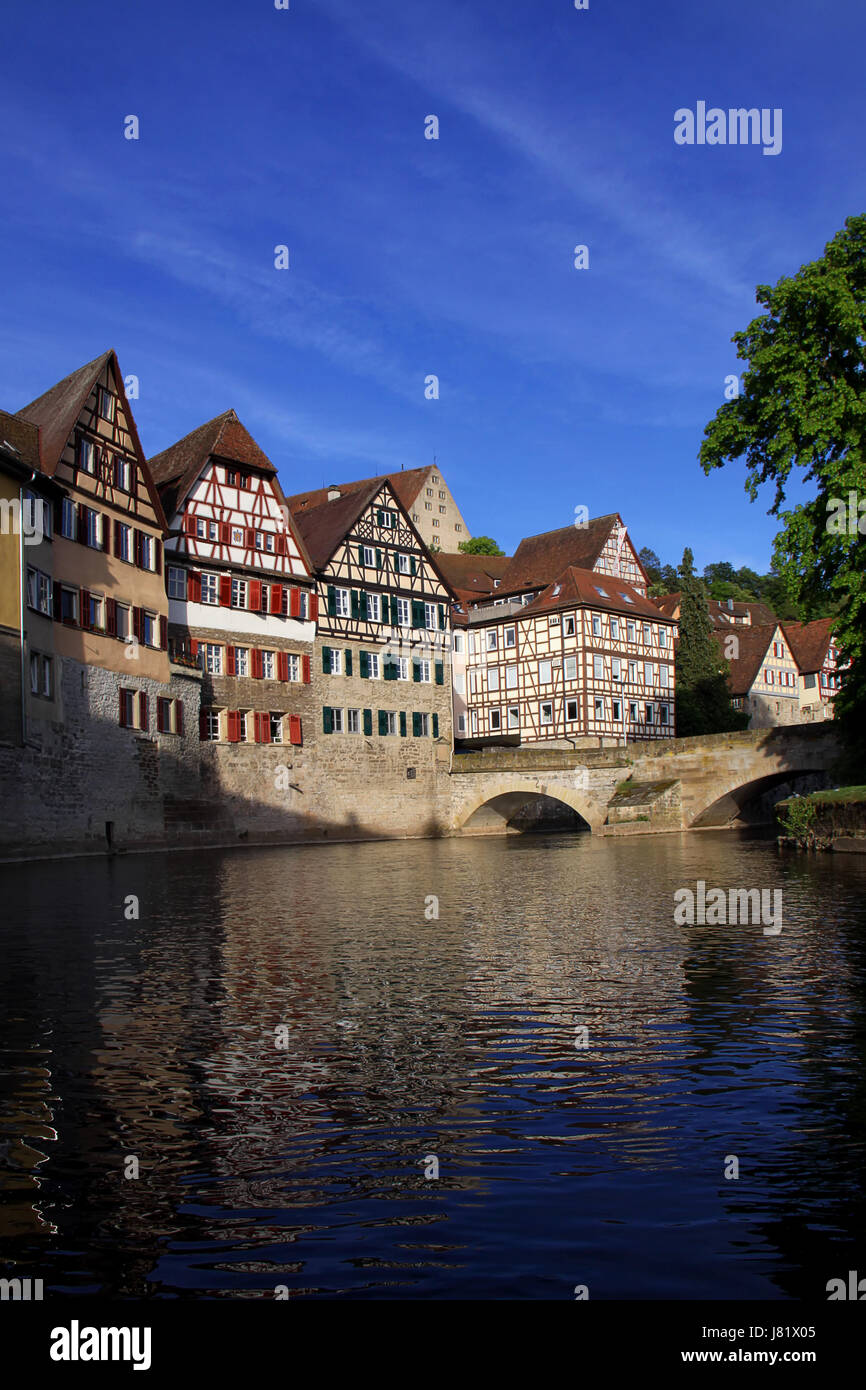 alte Stadt Rahmenarbeit Herd Köcher Klingen alte Stadt Rahmenarbeit Herd Köcher Stockfoto