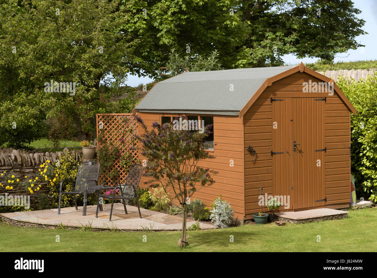 Scheune Stil Gartenhaus Mit Einem Stockfotos und bilder Kaufen Alamy
