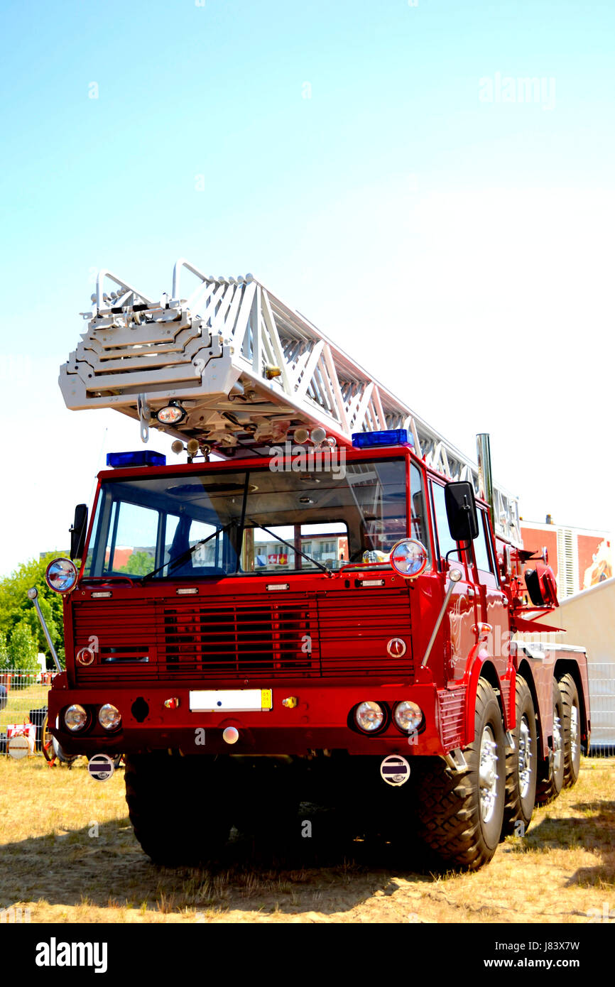 Fahrzeug Fahrzeuge Oldtimer Feuerwehr Retro-Wiederherstellungen Koloss hulk Stockfoto
