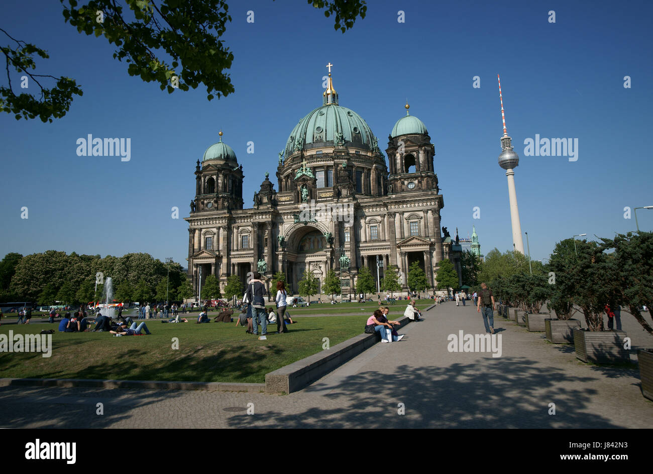 Park Kathedrale Berlin Radio Turm Tag im Sommer Park Kathedrale Berlin radio Stockfoto