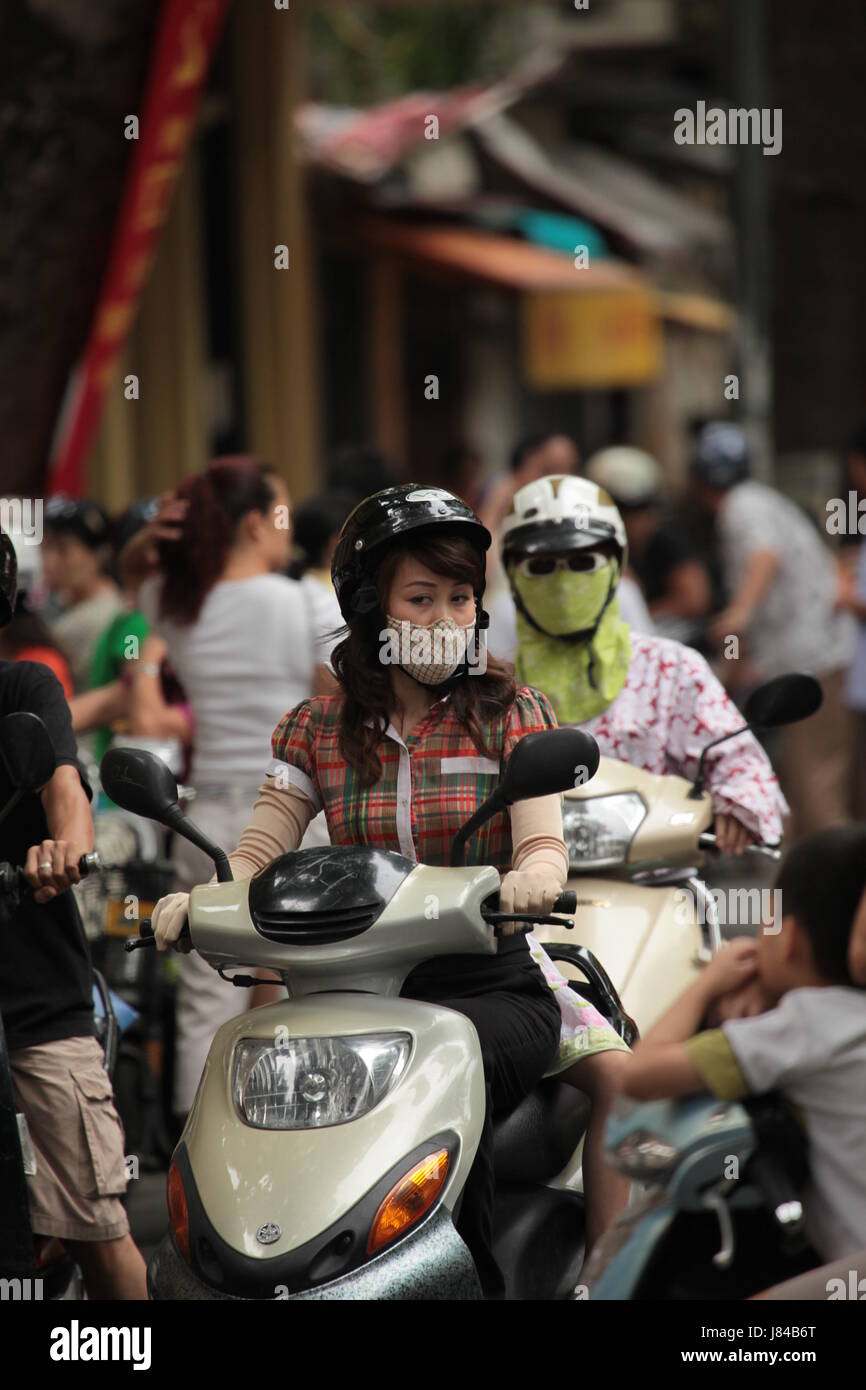 Frau Asien Moped Roller Vietnam Vietnam Motorrad Motorrad Frau Frauen Stockfoto