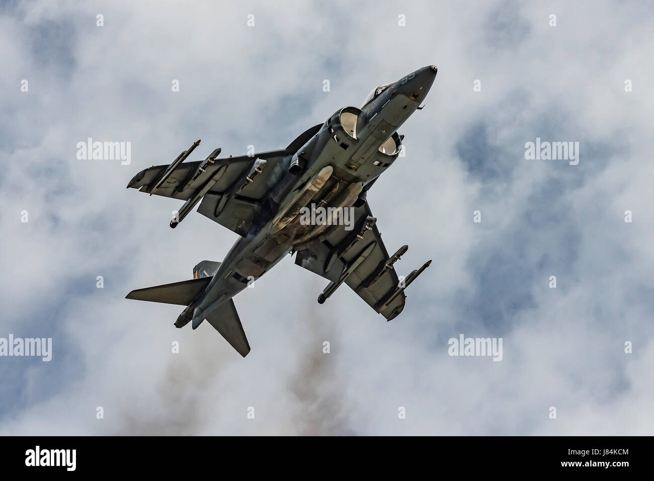Harrier Jet fliegen über uns Stockfoto