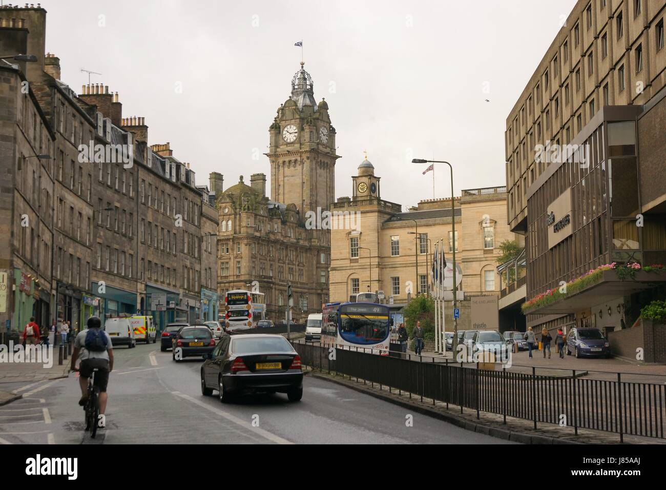Hotel bewölkt Edinburgh Straße Road Gebäude Hotel Hauptstadt bewölkt Stockfoto