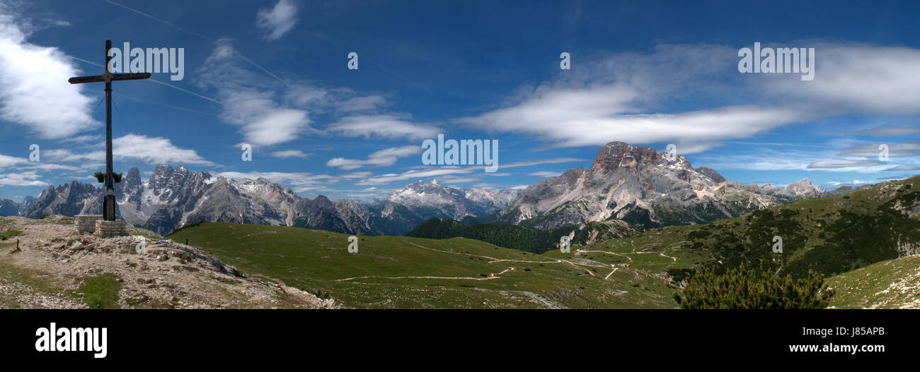 Ferien Urlaub Ferien Urlaub Dolomiten Wandern Wandern in Südtirol Wanderung Stockfoto