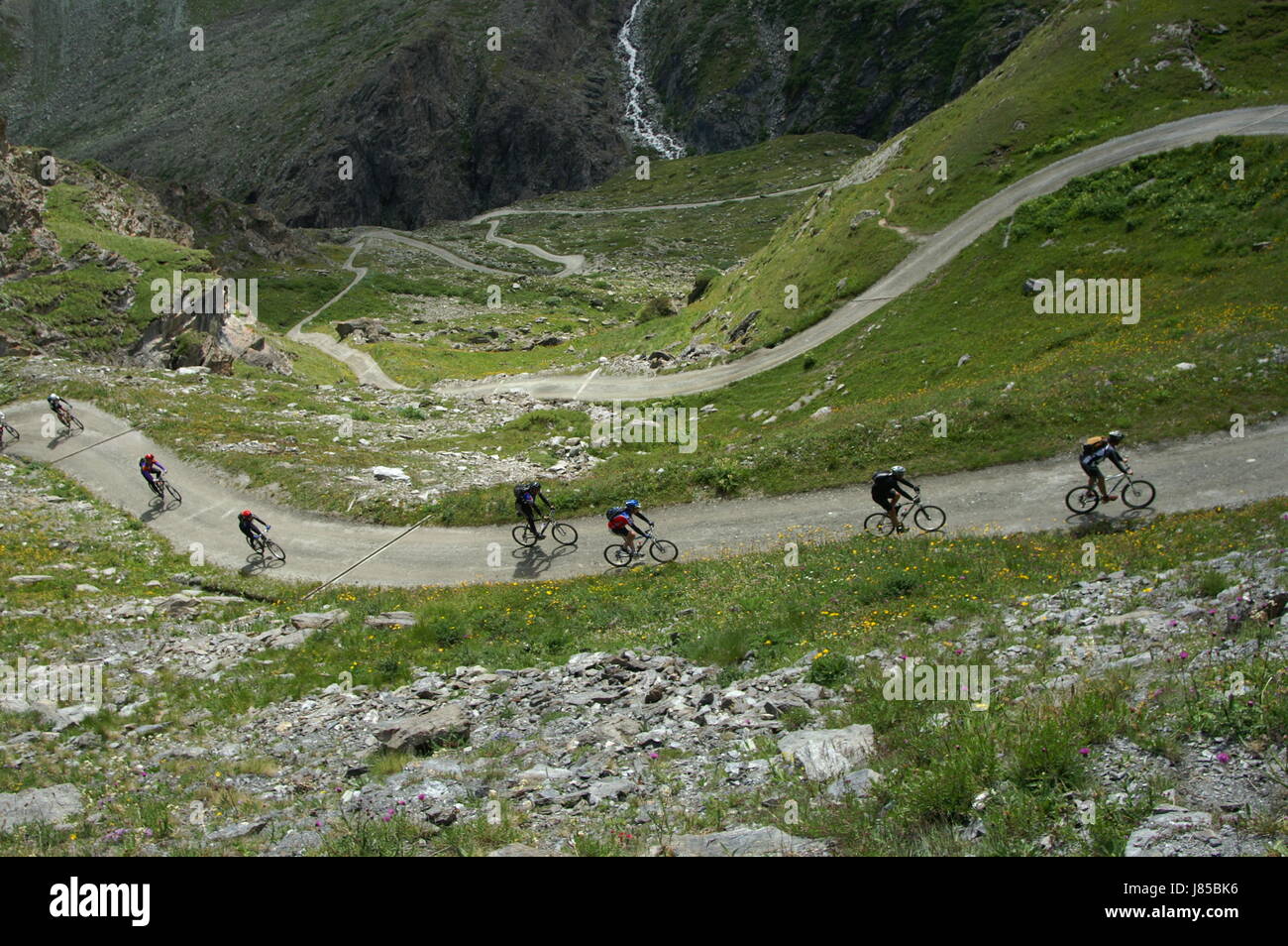 Berge Alpen Fahrräder Fahrräder Fahrrad Fahrrad Radfahren Radtour Radfahren ein Fahrrad Stockfoto