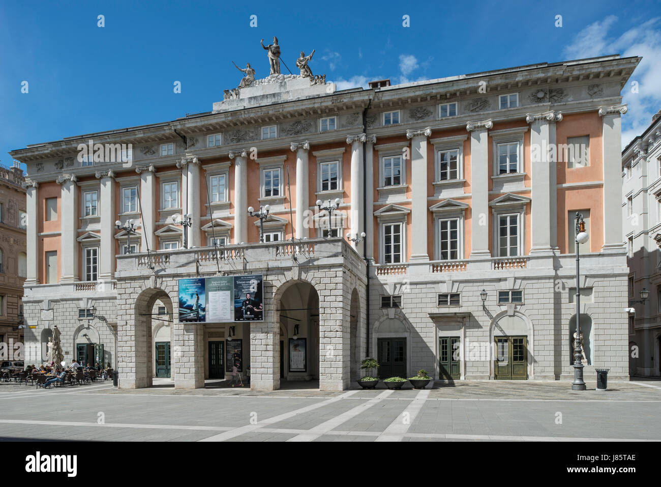 Opernhaus Giuseppe Verdi, Neoklassizismus, Triest, Region Friaul-Julisch Venetien, Italien Stockfoto