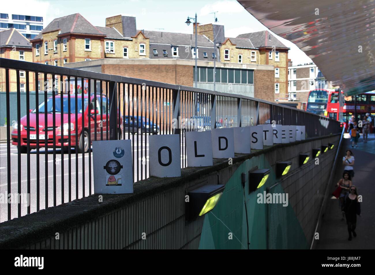 Unterflurschild Old Street in East London, unterirdische Ausfahrt auf Silicon Roundabout, Großbritannien Stockfoto