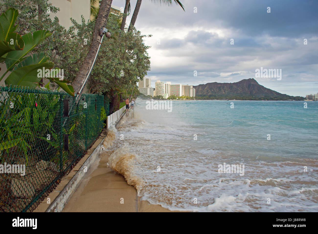 Rekord-Flut oder König Gezeiten in Waikiki Beach in Mai 2017, Oahu, Hawaii Stockfoto