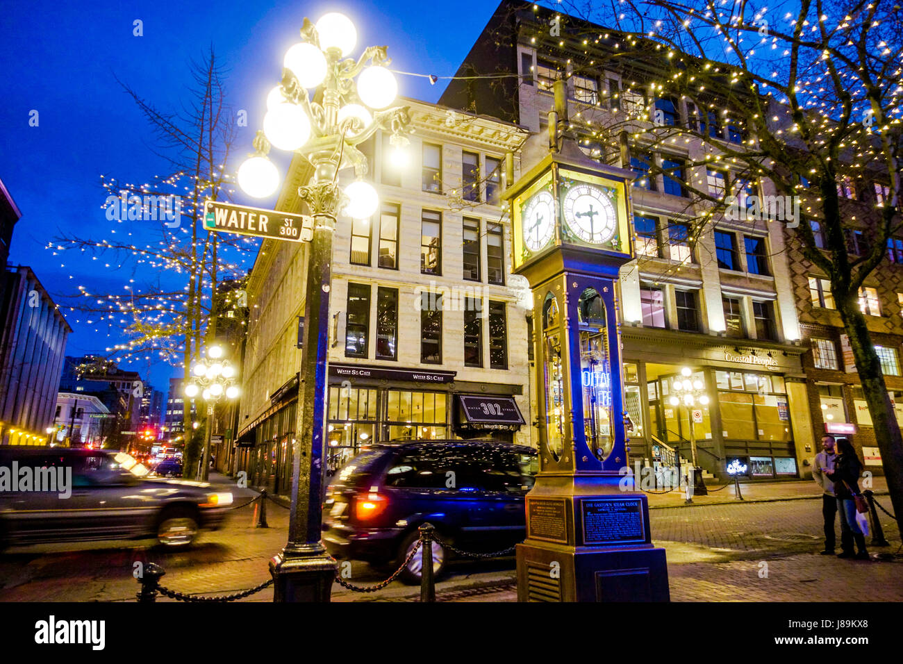 Erstaunlichen Vancouver Gastown Bezirk in der Nacht - die alte Stadt - VANCOUVER - CANADA - 12. April 2017 Stockfoto