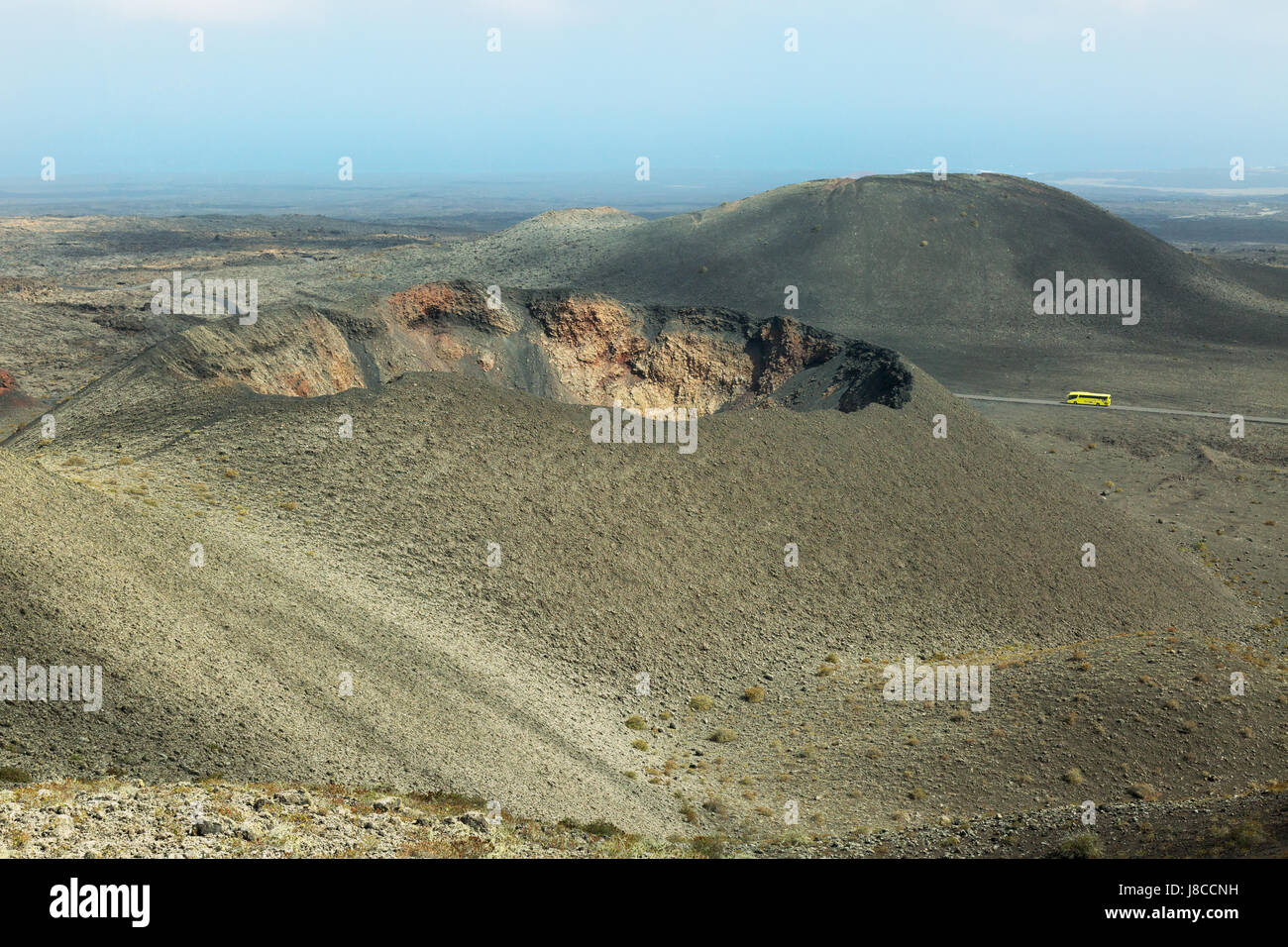 Lanzarote Kegel und Vulkan Vulkankrater im Timanfaya Nationalpark (Parque Nacional de Timanfaya), Lanzarote, Kanarische Inseln-Europa Stockfoto