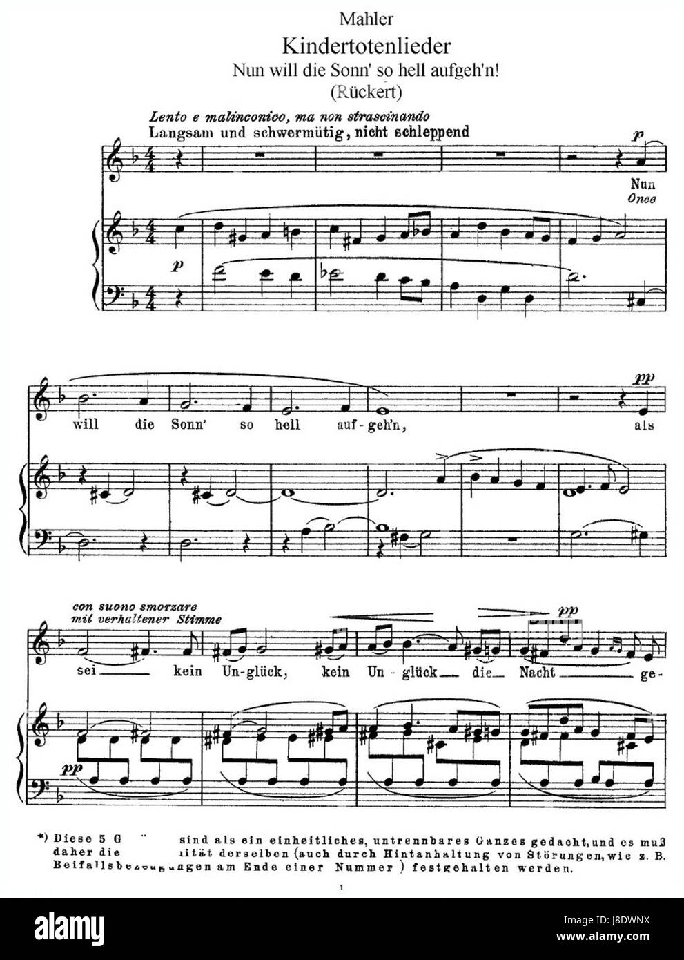 Kindertotenlieder ist ein Liederzyklus von Gustav Mahler nach Gedichten von Friedrich Rückert. Der Zyklus spiegelt Mahlers tiefe persönliche Trauer über den Tod seiner eigenen Kinder wider und verbindet ergreifende Musikalität mit tiefer emotionaler Tiefe. Stockfoto