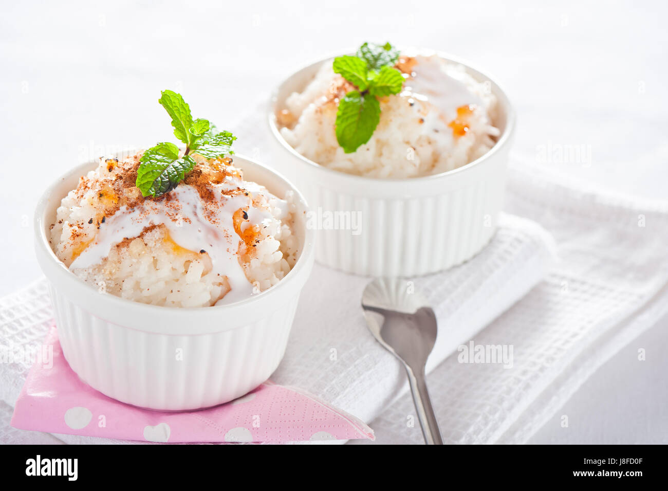 Reispudding Stockfoto und mehr Bilder von Reispudding - Reispudding, Reis -  Grundnahrungsmittel, Milch - iStock