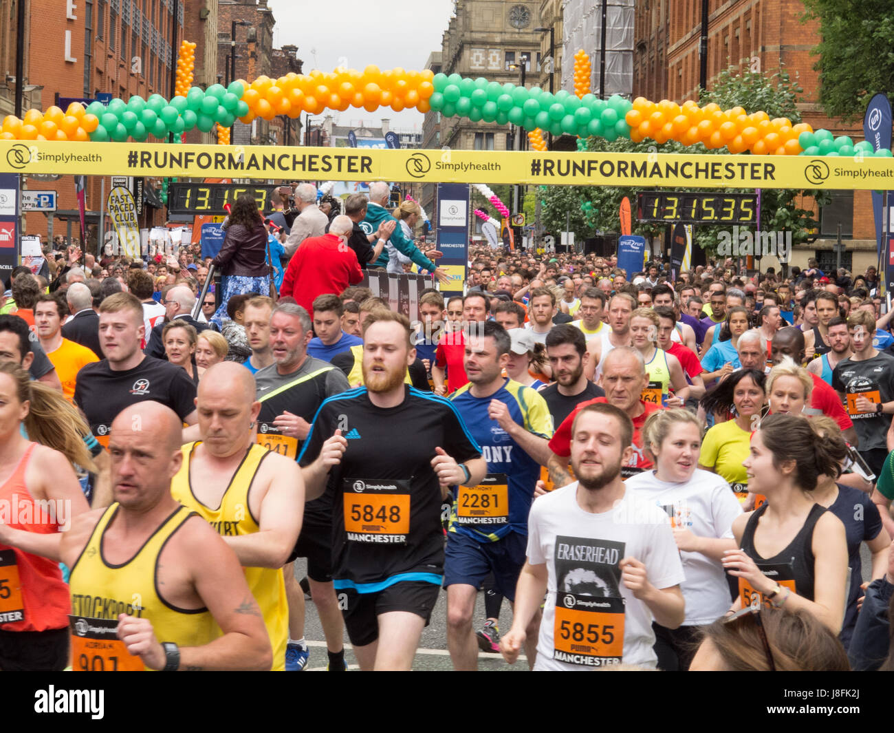 Läufer an der Great Manchester Run 2017 Stockfoto