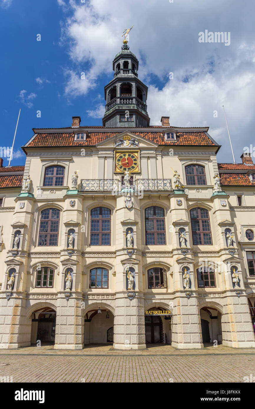 Fassade des historischen Rathauses von Lüneburg, Deutschland Stockfoto