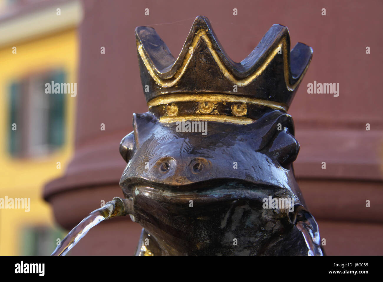 Frosch, Krone, Wasserspeier, Kaiser, König, Skulptur, Frosch, Märchen, Brunnen, Stockfoto