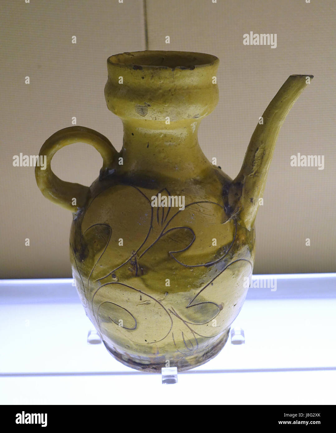 Ewer mit eingeschnittene Dekoration, China, Serviceleistungen Brennofen, ausgegraben von Serviceleistungen Brennofen, Chengdu, Song-Dynastie, 960 1279 n. Chr., blau glasiert Keramik Sichuan Provincial Museum Chengdu, China DSC04204 Stockfoto