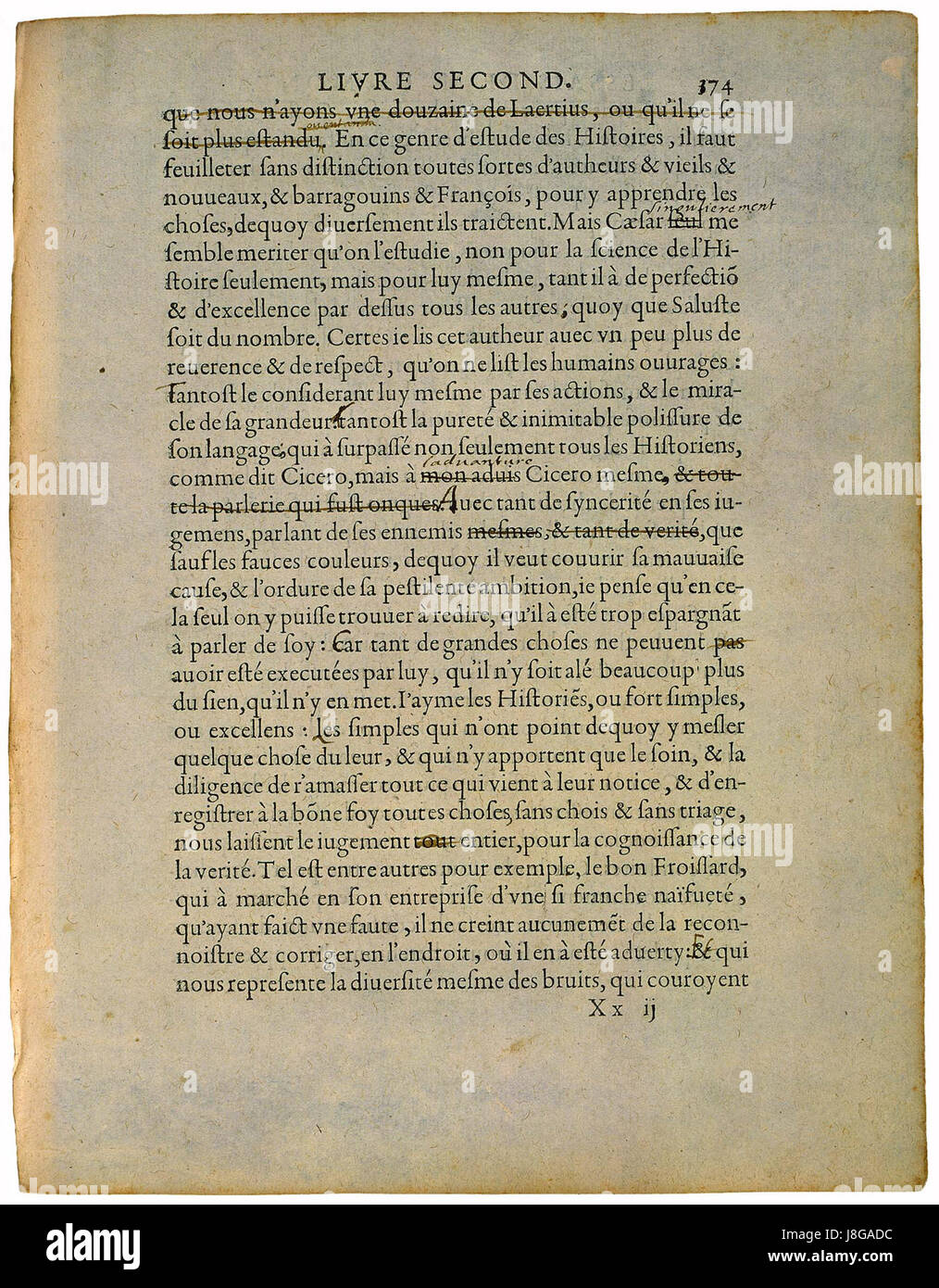 Essais Livre 2, geschrieben von Michel de Montaigne, ist ein bedeutendes Werk der Renaissance-Philosophie. Dieser Band konzentriert sich auf Montaignes Reflexionen über menschliche Natur, Gesellschaft und individuelle Erfahrung und trägt zur Entwicklung moderner Essayschrift und existentiellen Denkens bei. Stockfoto
