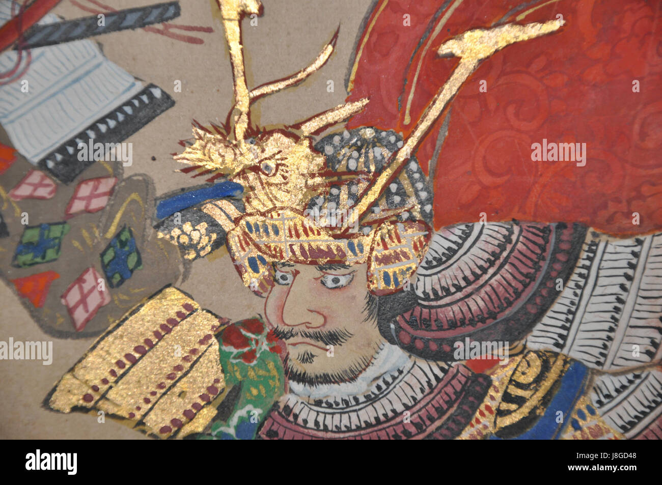 Die Schlacht von Hasedo Standing Screen stellt eine Szene aus einer bedeutenden historischen Schlacht dar und bietet detaillierte künstlerische Darstellung des Ereignisses durch den Einsatz traditioneller Kunsttechniken. Stockfoto