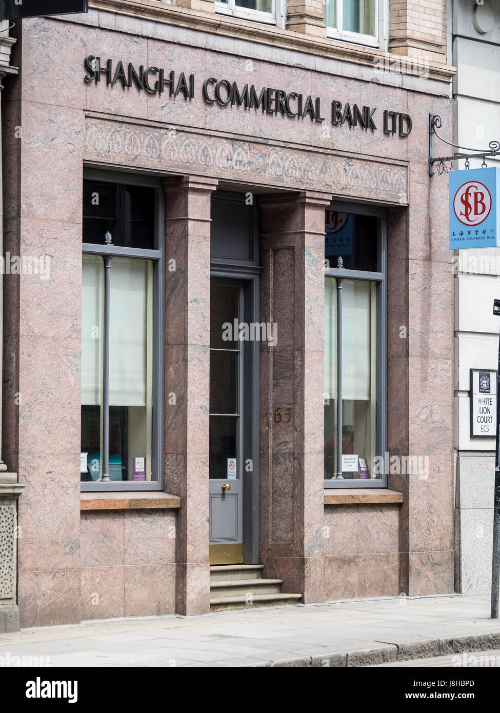Niederlassung in Shanghai Handelsbank auf Cornhill in der City von London Financial District Stockfoto