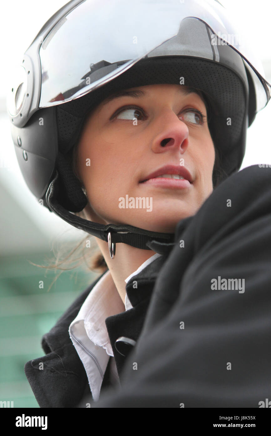 Biker, Erwachsener, Erwachsene, Motorrad, Fahrrad, Cycle, allein, einsam, Frau, Mensch, Mensch Stockfoto