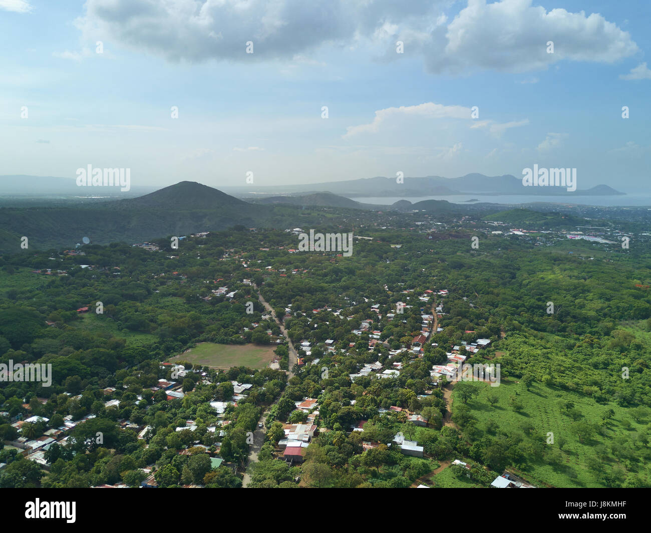 Berg und Hügel Landschaft in Managua Stadt Luftbild. Nicaragua-Landschaft Stockfoto