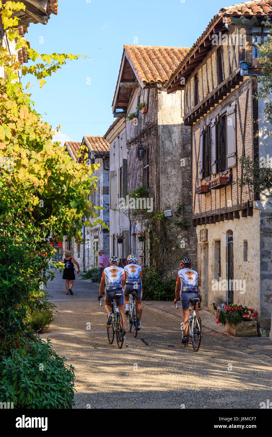 Frankreich, Lot et Garonne, Pujols, gekennzeichnet Les Plus Beaux Dörfer de France (die schönsten Dörfer Frankreichs), der Hauptstraße Stockfoto