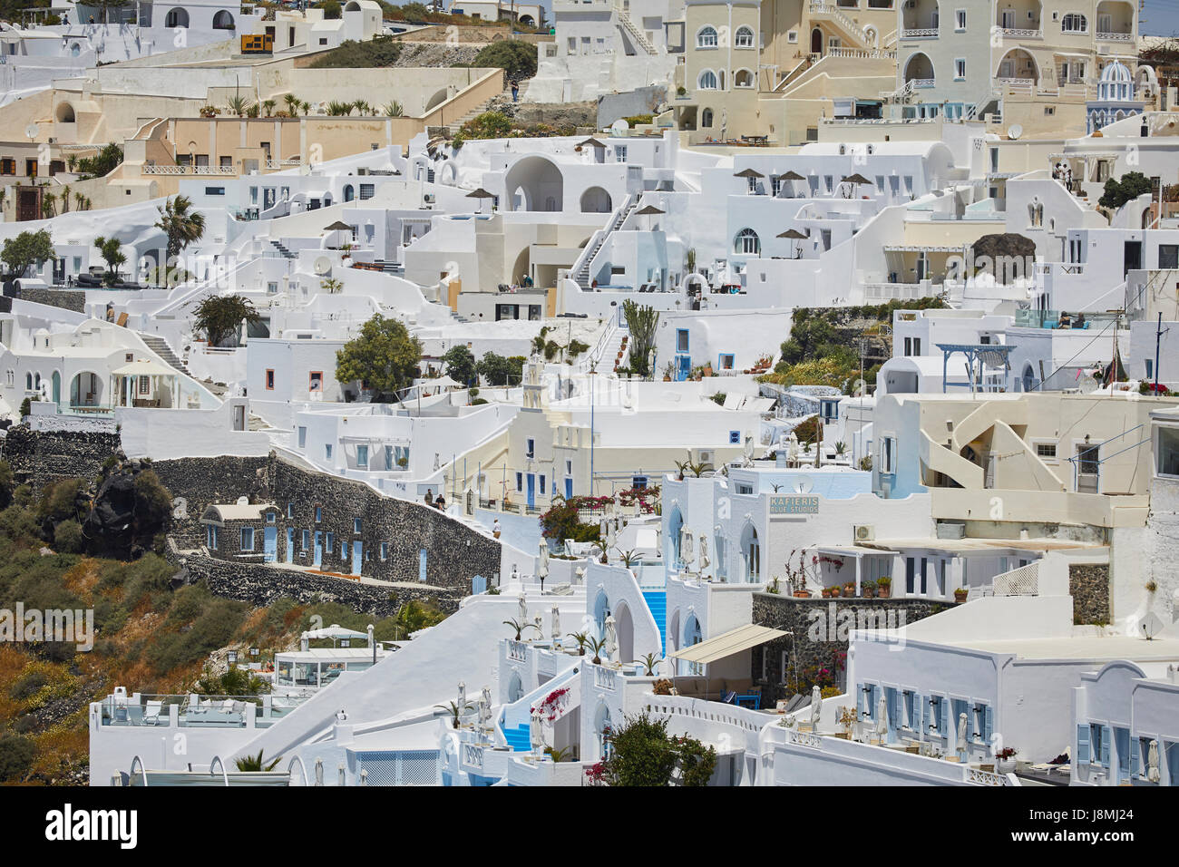Vulkanische griechische Insel Santorin eine der Kykladen im Ägäischen Meer. Fira, die Hauptstadt der Insel Stockfoto