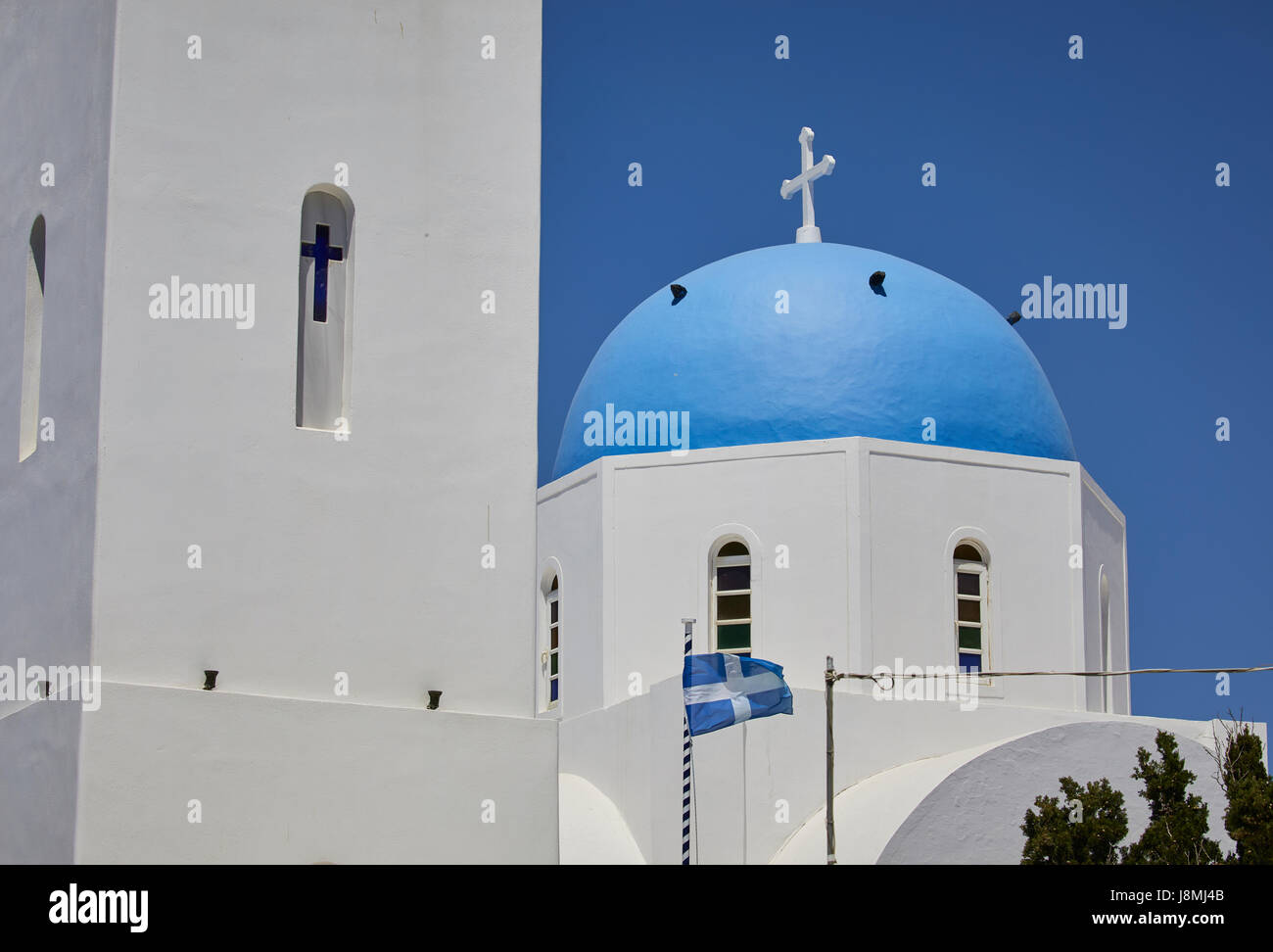 Vulkanische griechische Insel Santorin eine der Kykladen im Ägäischen Meer. Fira, die die Inseln Hauptstadt Speisesaal in einem Felsen-restaurant Stockfoto