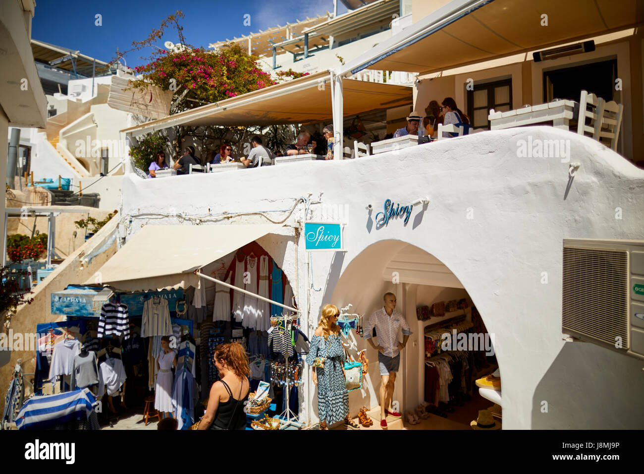 Vulkanische griechische Insel Santorin eine der Kykladen im Ägäischen Meer. Fira, die Hauptstadt der Insel Stockfoto