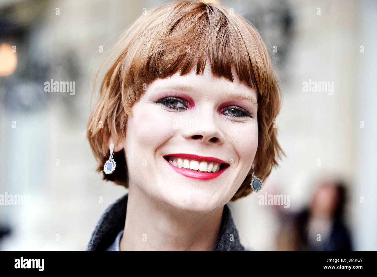 Irina Kravchenko außerhalb Vanessa Seward, Paris Fashionweek 2017, Frankreich Stockfoto