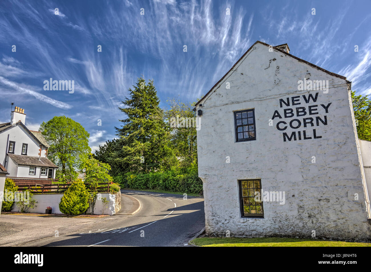 18. Jahrhundert Getreidemühle, im Besitz von Historic Scotland Umwelt und öffentlich in neue Abtei, Dumfries and Galloway, Schottland. HDR-Bild. Stockfoto