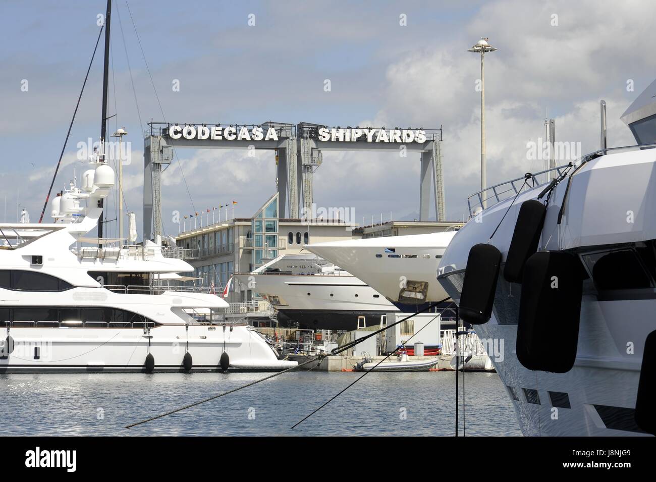 Viareggio (Toskana, Italien), Werften, Bau von großen Luxus-Yachten Stockfoto