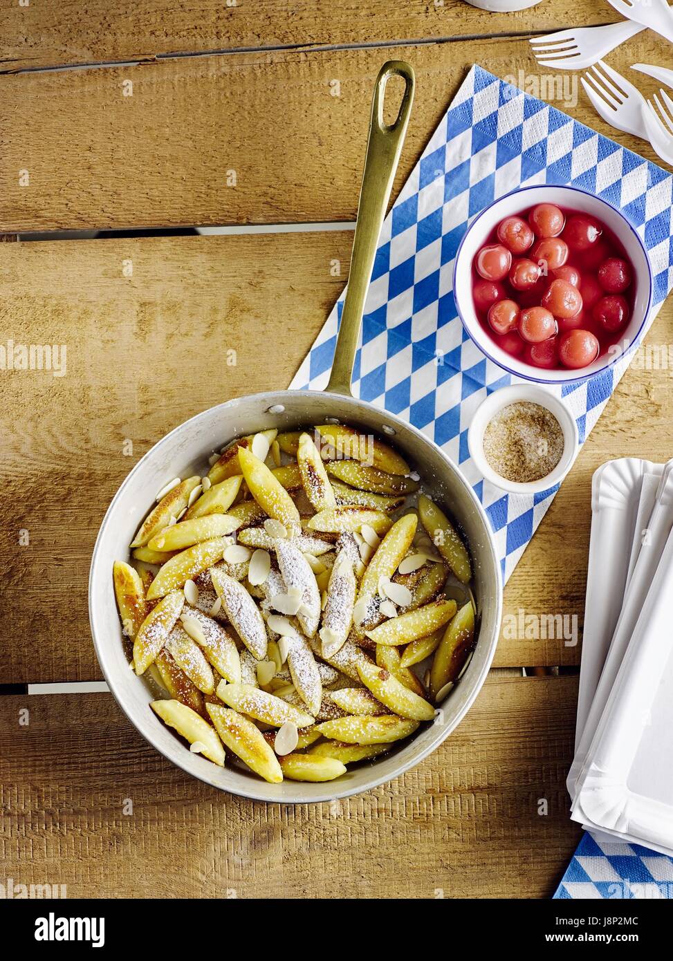 Süßen Finger geformte Kartoffelknödel Stockfoto