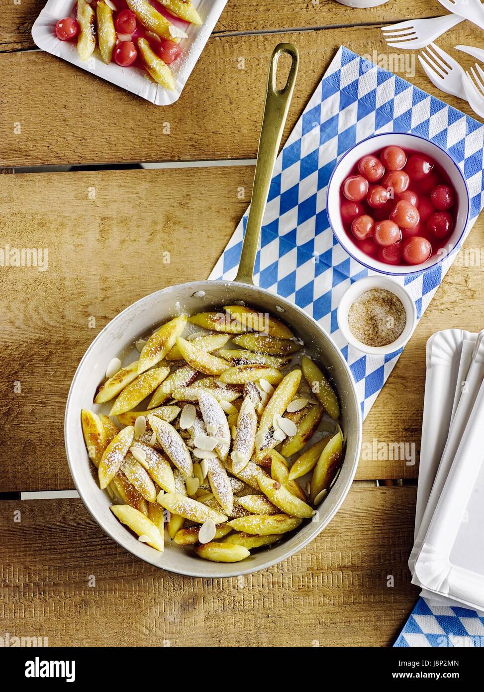 Süßen Finger geformte Kartoffelknödel Stockfoto