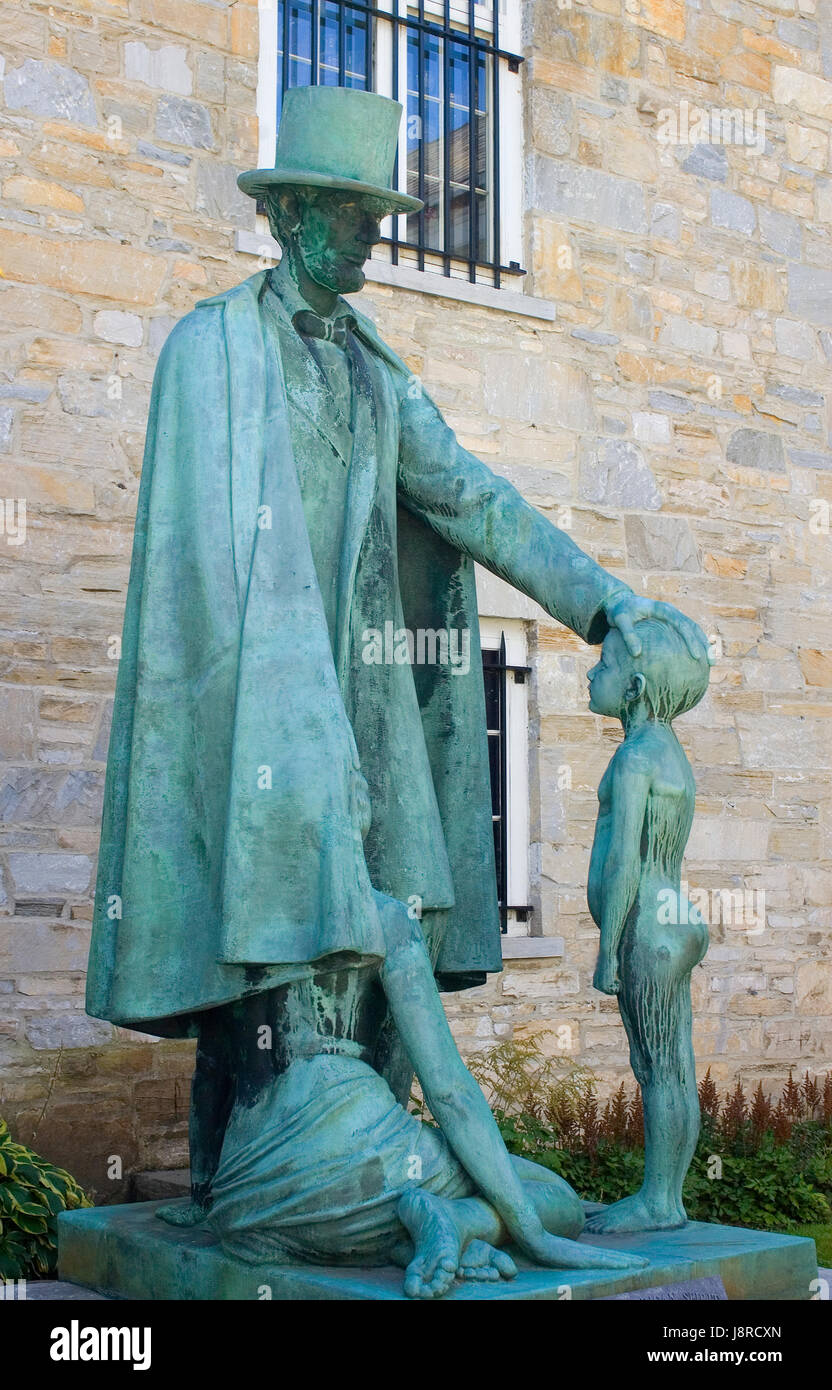 "Der amerikanische Geist - glaube, Hoffnung Nächstenliebe" von Clyde Hunt - eine Statue in der Bennington Museum, Vermont, USA Stockfoto