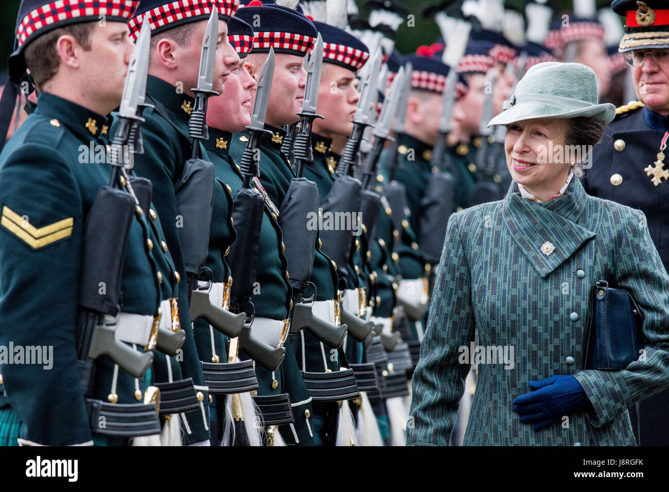 5 Scots Ehrenwache anlässlich der anlässlich der neuen königlichen Hochkommissar HRH die Fürsten Royal, Fürsten Anne im Holyrood Palace Stockfoto