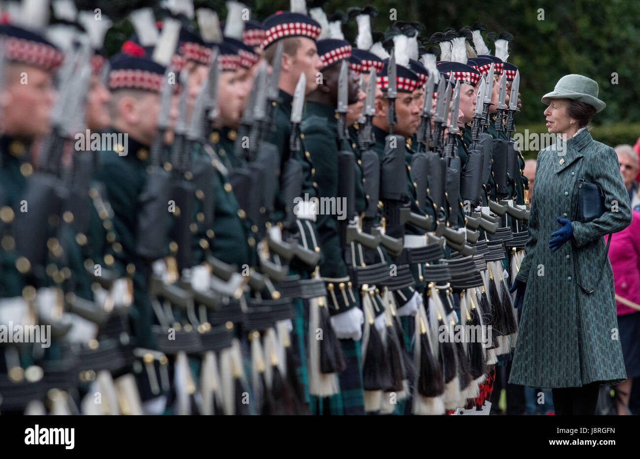 5 Scots Ehrenwache anlässlich der anlässlich der neuen königlichen Hochkommissar HRH die Fürsten Royal, Fürsten Anne im Holyrood Palace Stockfoto