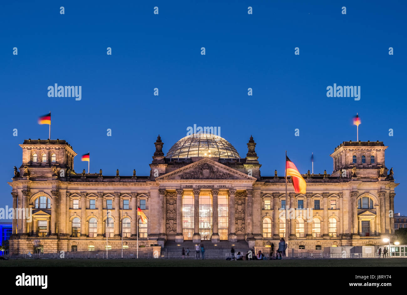 Berlin, Deutschland - 27. Mai 2017: das Reichstagsgebäude, Sitz des Deutschen Bundestages (Deutscher Bundestag), in der Nacht in Berlin, Deutschland. Stockfoto