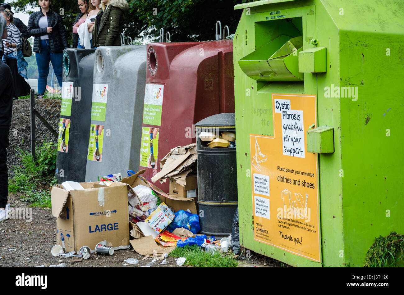 Recycling und Mülltonnen. Stockfoto