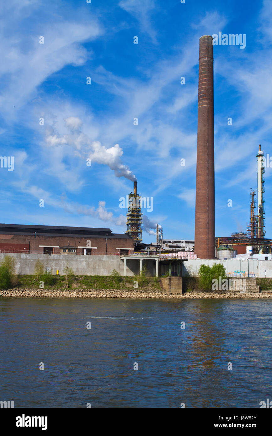 Industriegebiet am Duisburger Hafen Stockfoto