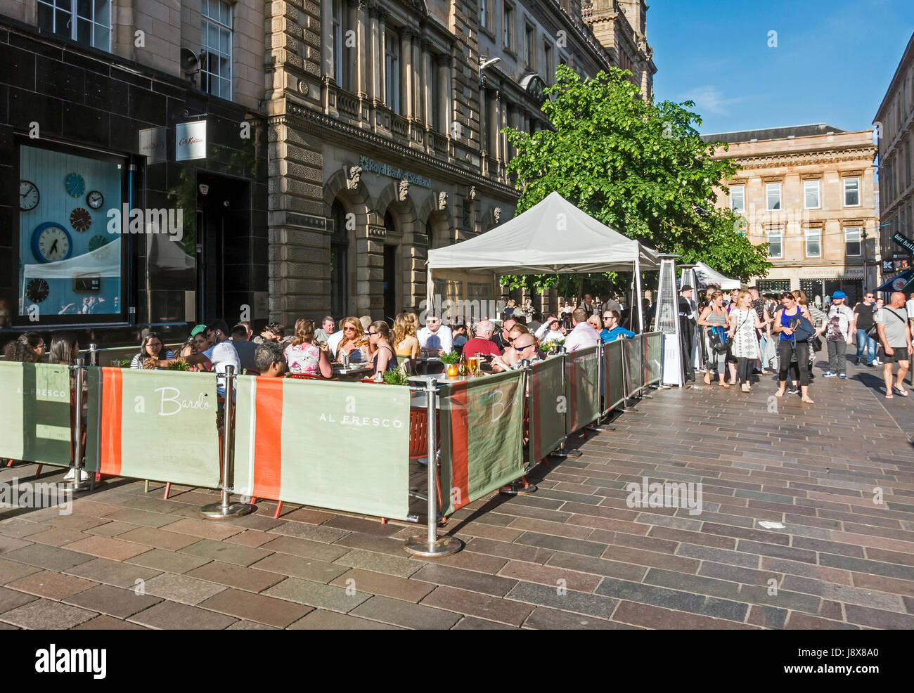 Café Kultur mit Essen und trinken in Gordon Street Glasgow Schottland UK Stockfoto