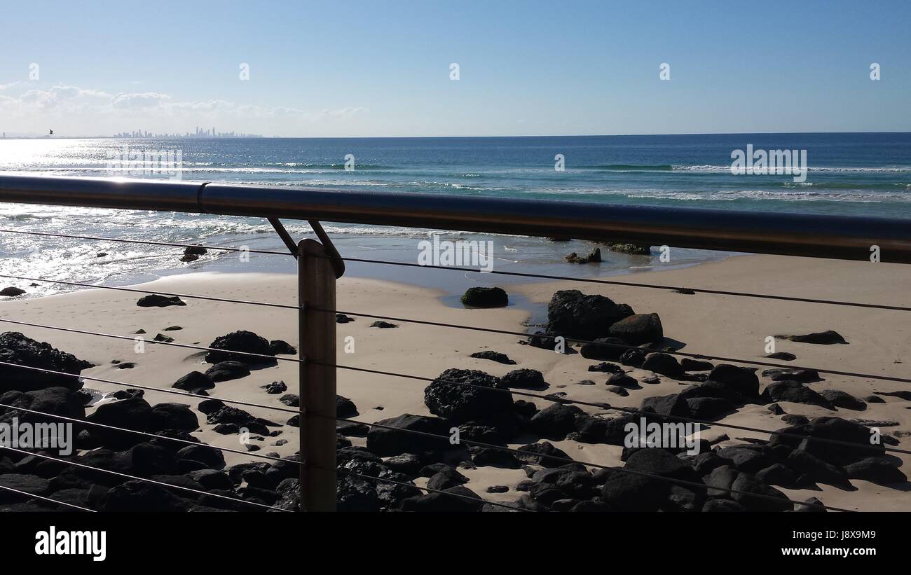 Tag am Strand: Kirra Beach, Queensland, Australien Stockfoto