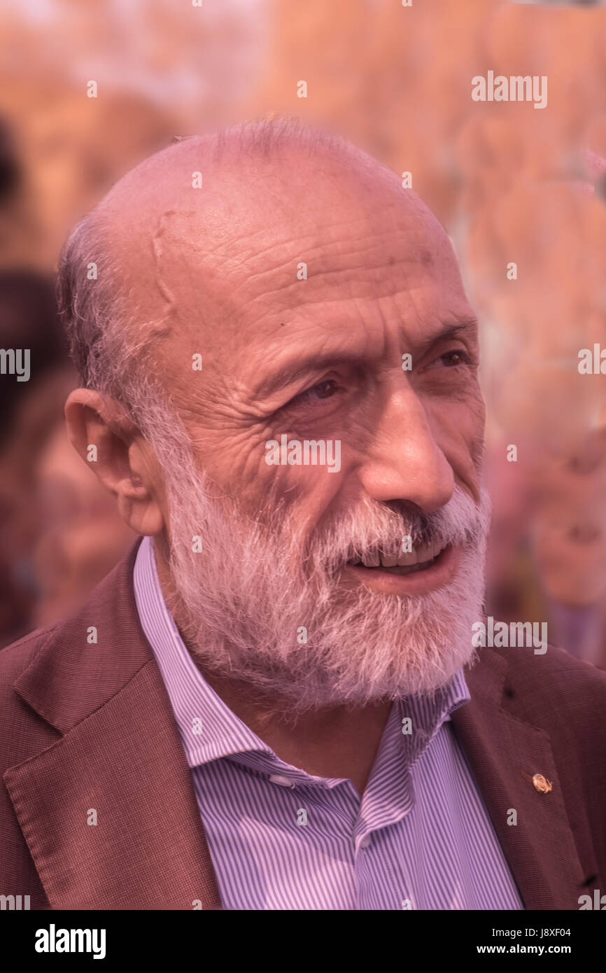 Mr.Carlo Petrini Präsident des Vereins "Slow Food". Stockfoto