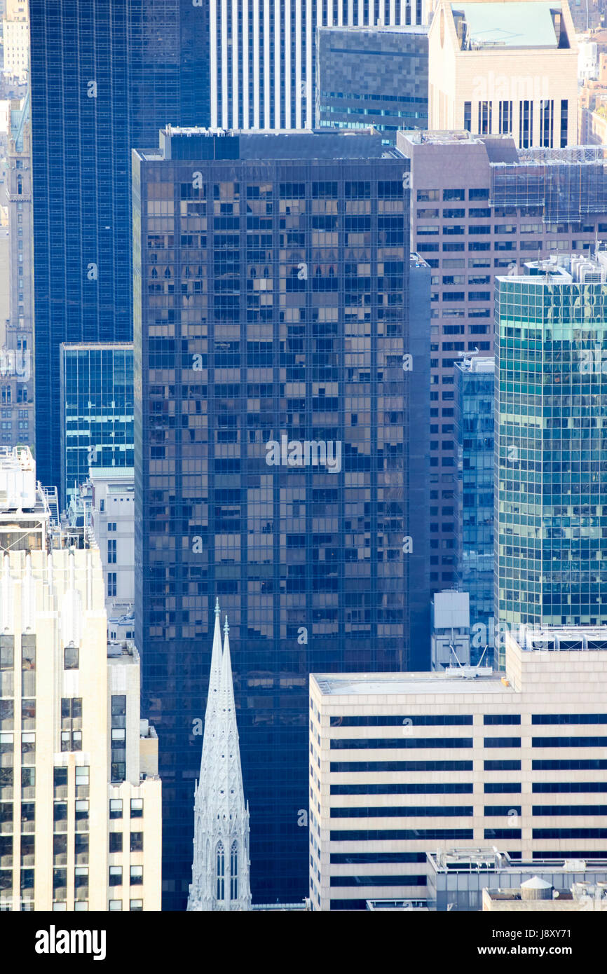 Olympiaturm Gewerbe- und Wohnimmobilien Wolkenkratzer Manhattan New York City USA des Gebäudes befinden sich die Büros der nba Stockfoto