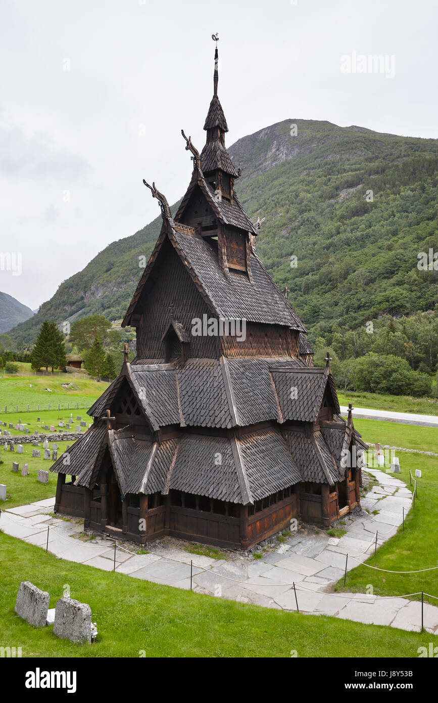 Traditionelle norwegische Stabkirche. Borgund. Reisen Sie Norwegen. Tourismus-Hintergrund Stockfoto